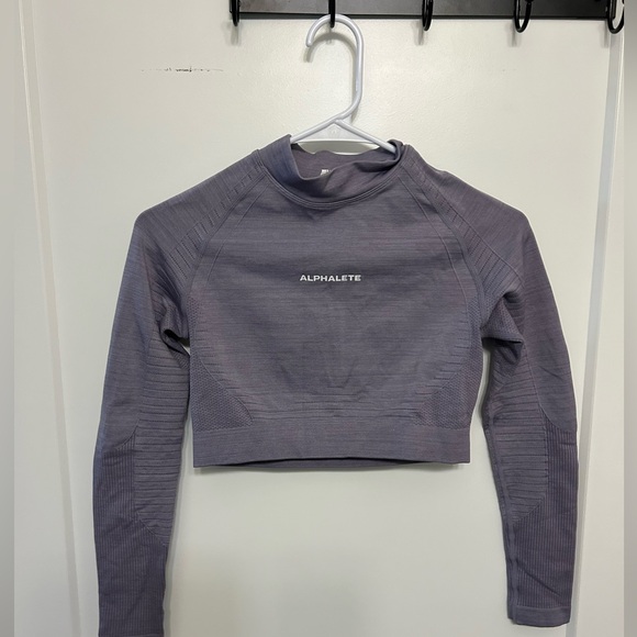 Alphalete Ozone Long Sleeve - Picture 2 of 8